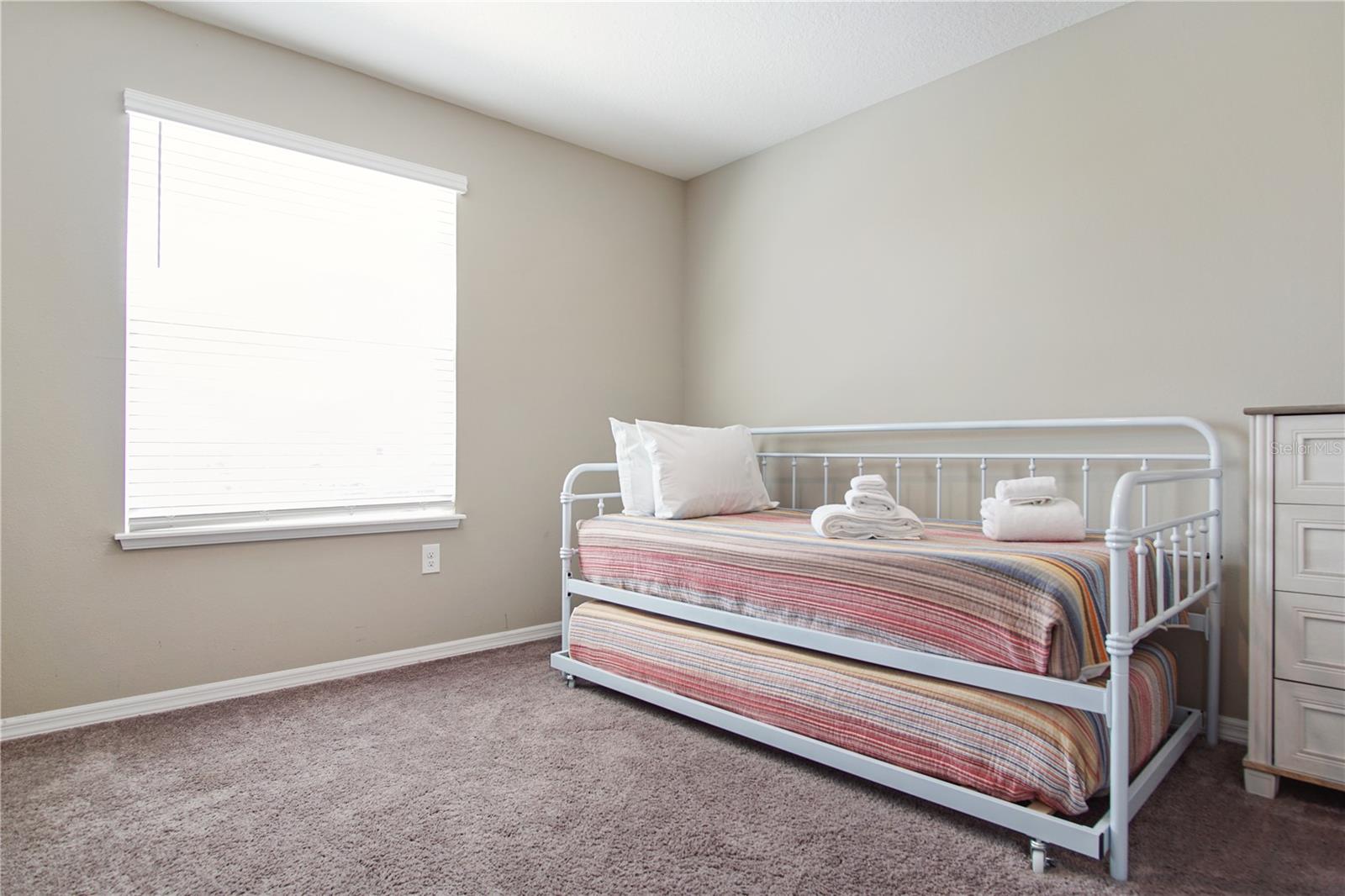 Image 26 of 39 For 4831 Coral Castle Drive