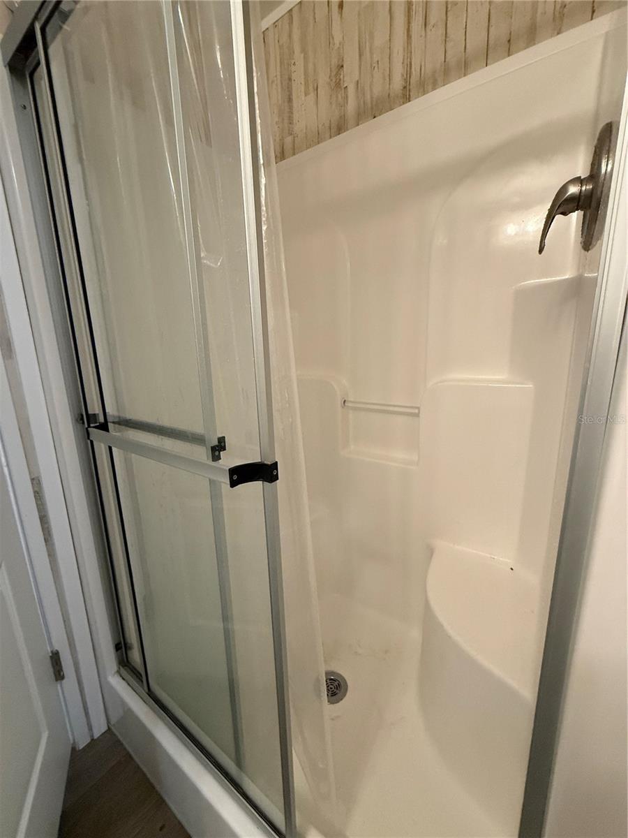 Image 10 of 22 For 861 40 Th Place