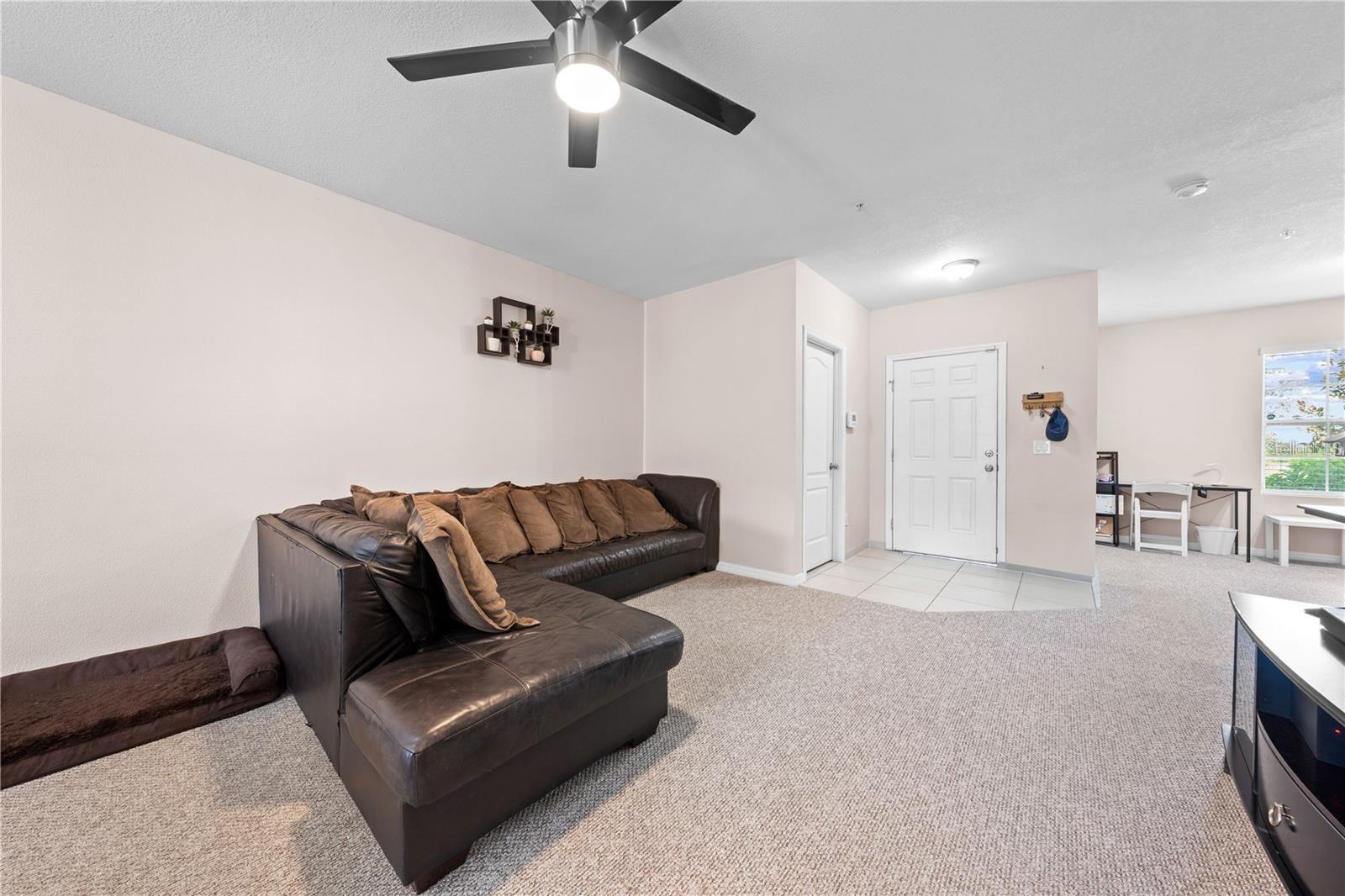 Image 14 of 54 For 1619 Reflection Cove