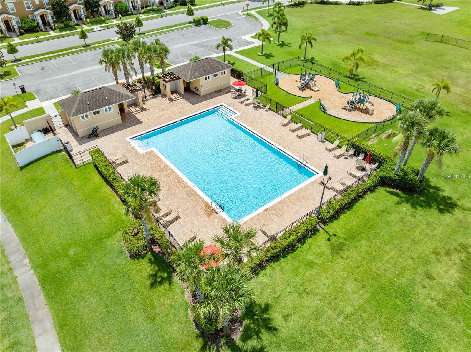 Image 31 of 54 For 1619 Reflection Cove