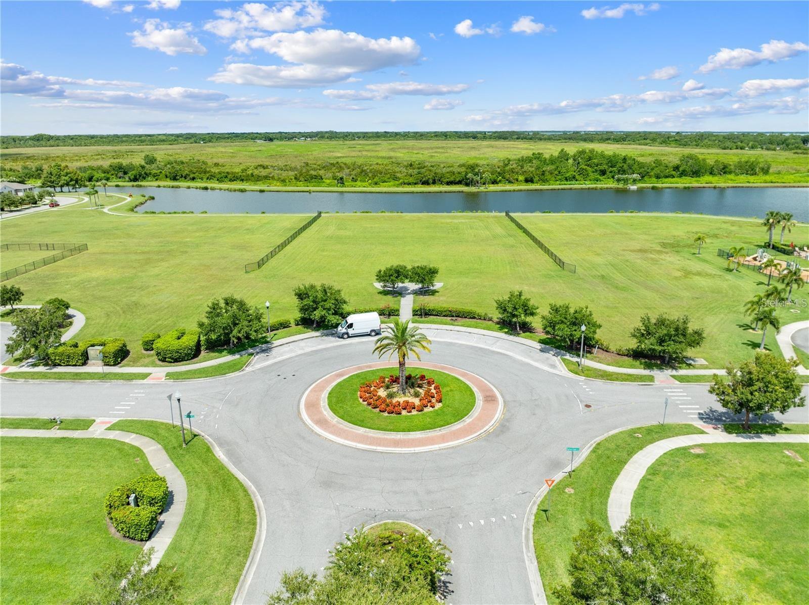 Image 36 of 54 For 1619 Reflection Cove