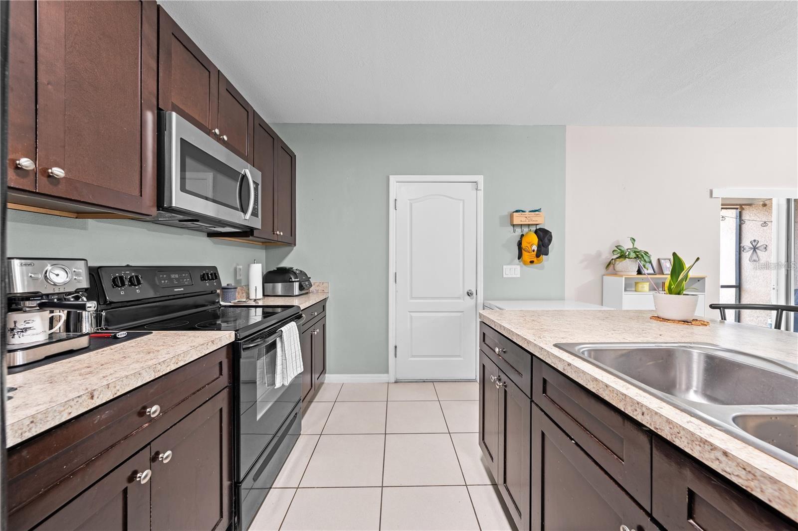 Image 7 of 54 For 1619 Reflection Cove