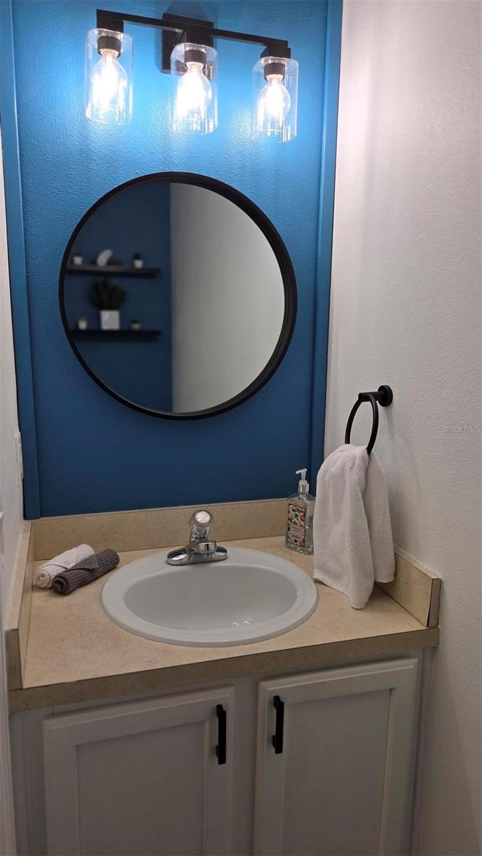 Image 11 of 38 For 10258 Lake District Lane