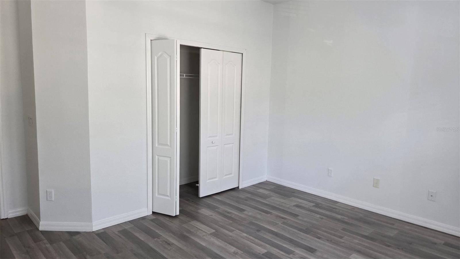 Image 13 of 38 For 10258 Lake District Lane