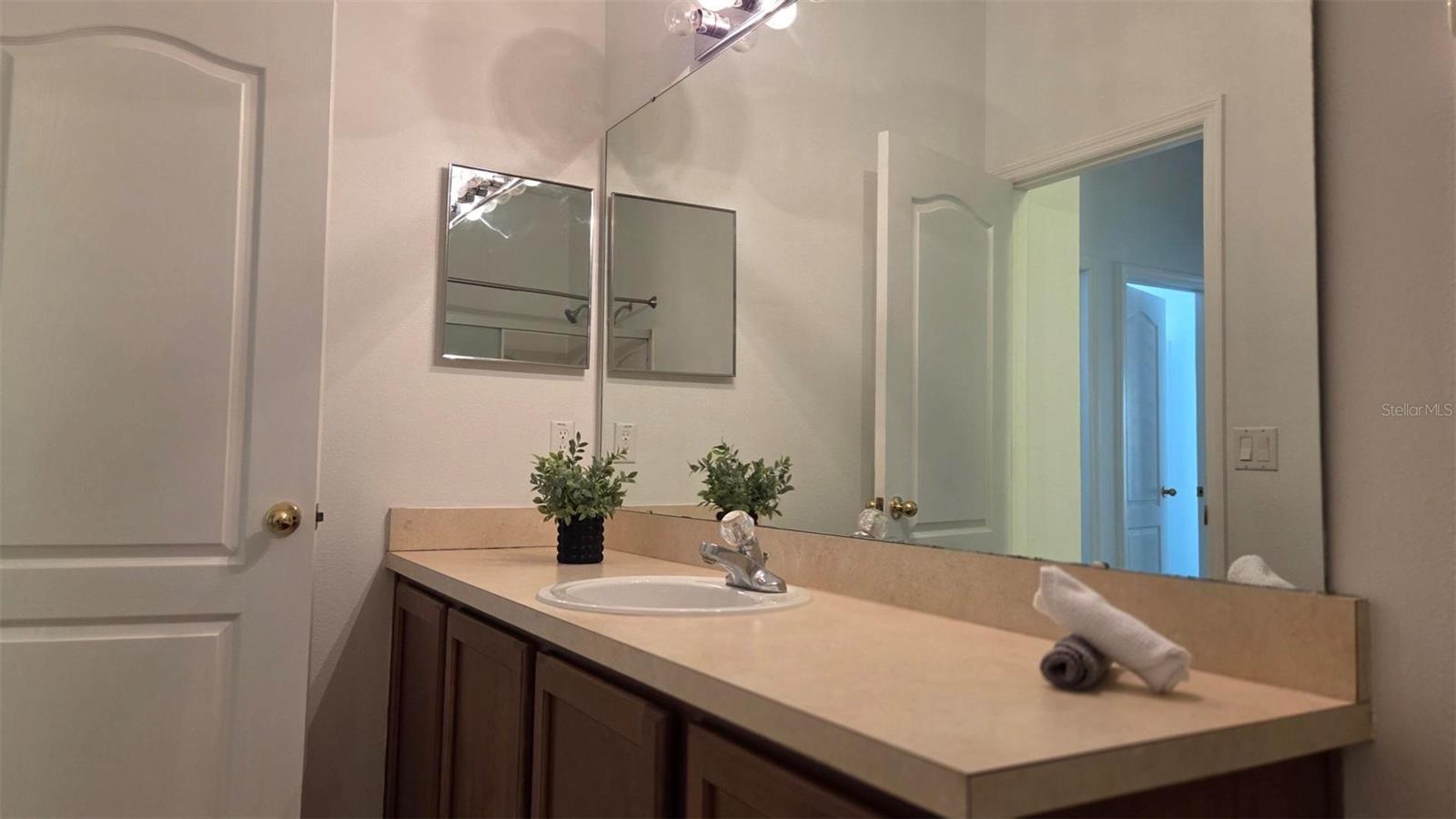 Image 16 of 38 For 10258 Lake District Lane