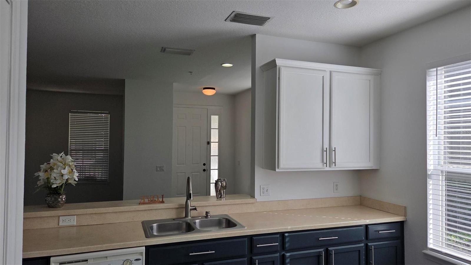 Image 8 of 38 For 10258 Lake District Lane