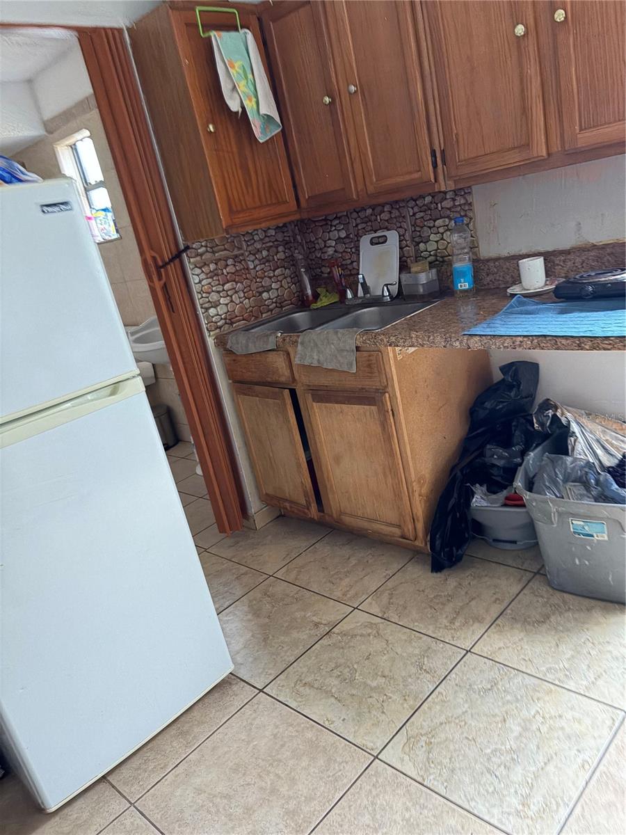 Image 5 of 18 For 1311 Woodman Way