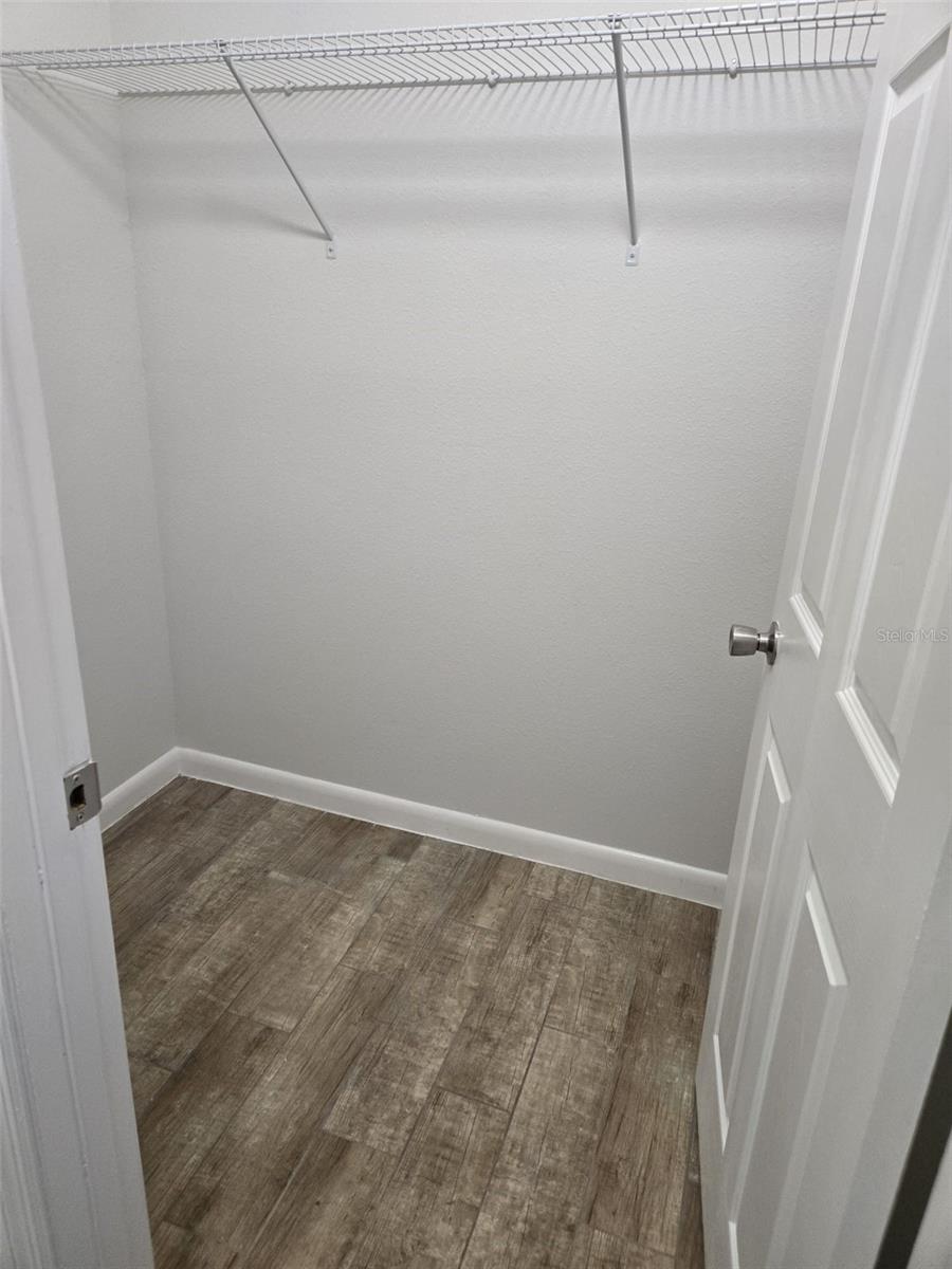 Image 11 of 17 For 800 Isaacville Dr  414