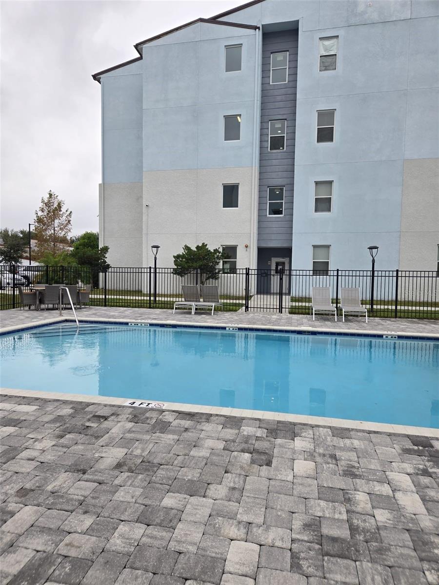 Image 15 of 17 For 800 Isaacville Dr  414