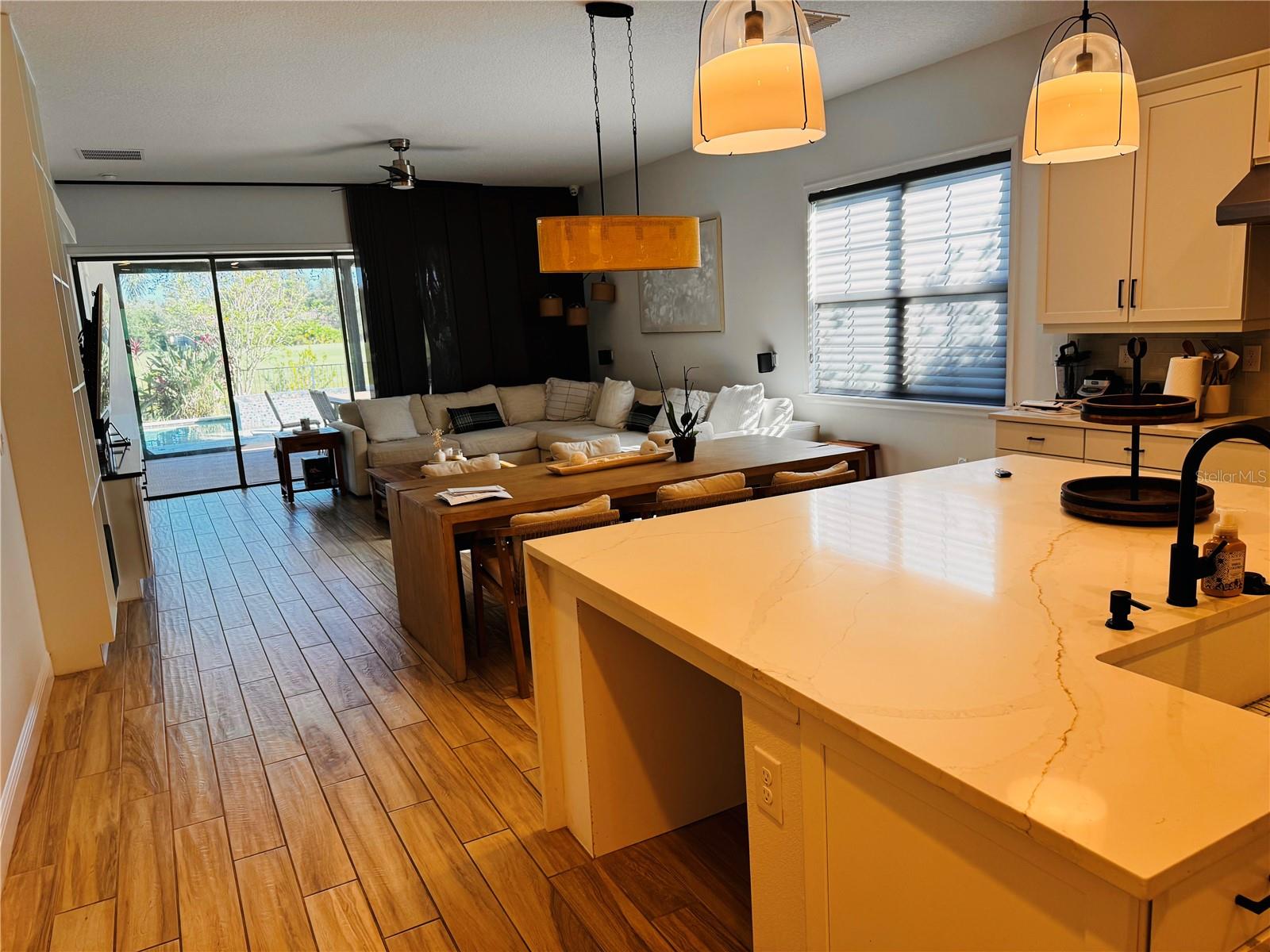 Image 4 of 23 For 9901 Winnington Street