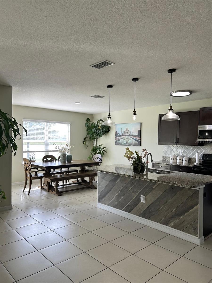 Image 5 of 11 For 3782 Yacobian Place