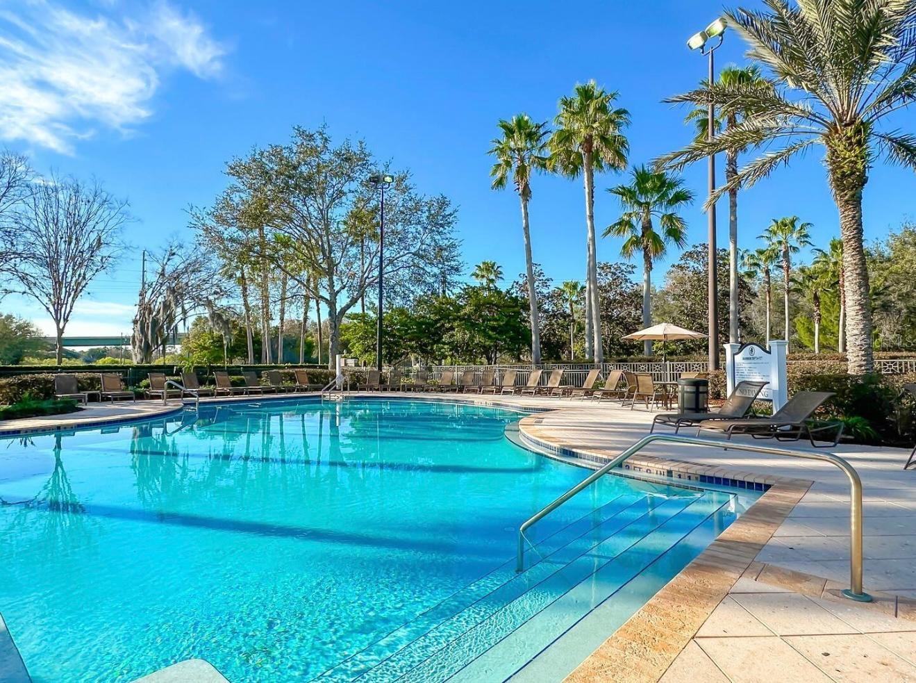 Image 32 of 40 For 885 Assembly Court