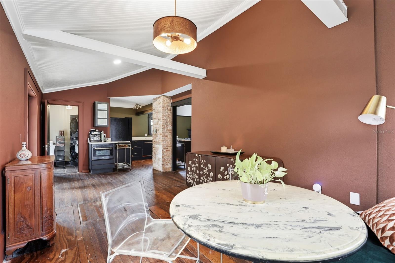 Image 17 of 36 For 1510 Washington Avenue