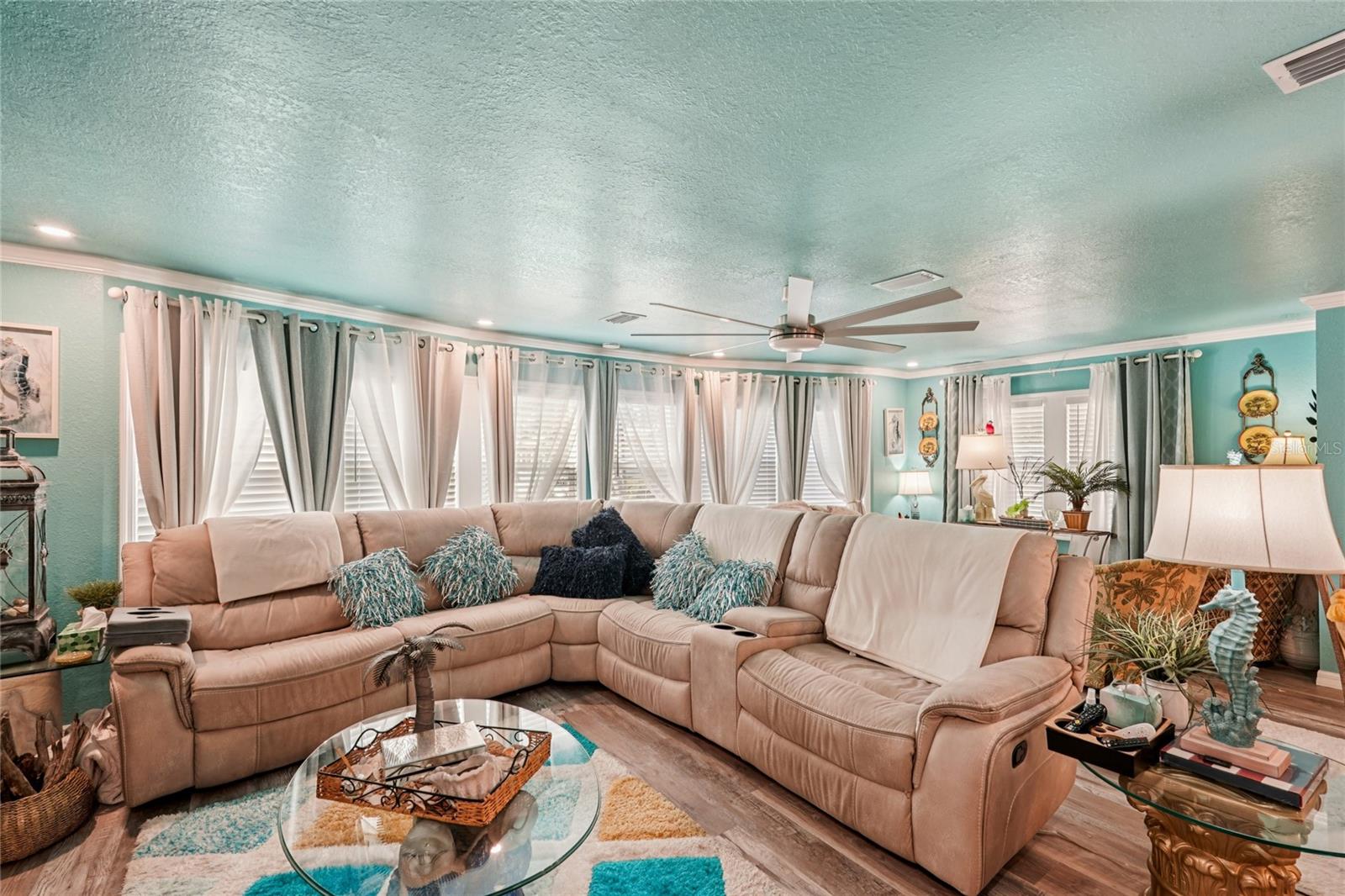 Image 10 of 38 For 113 Castle Drive