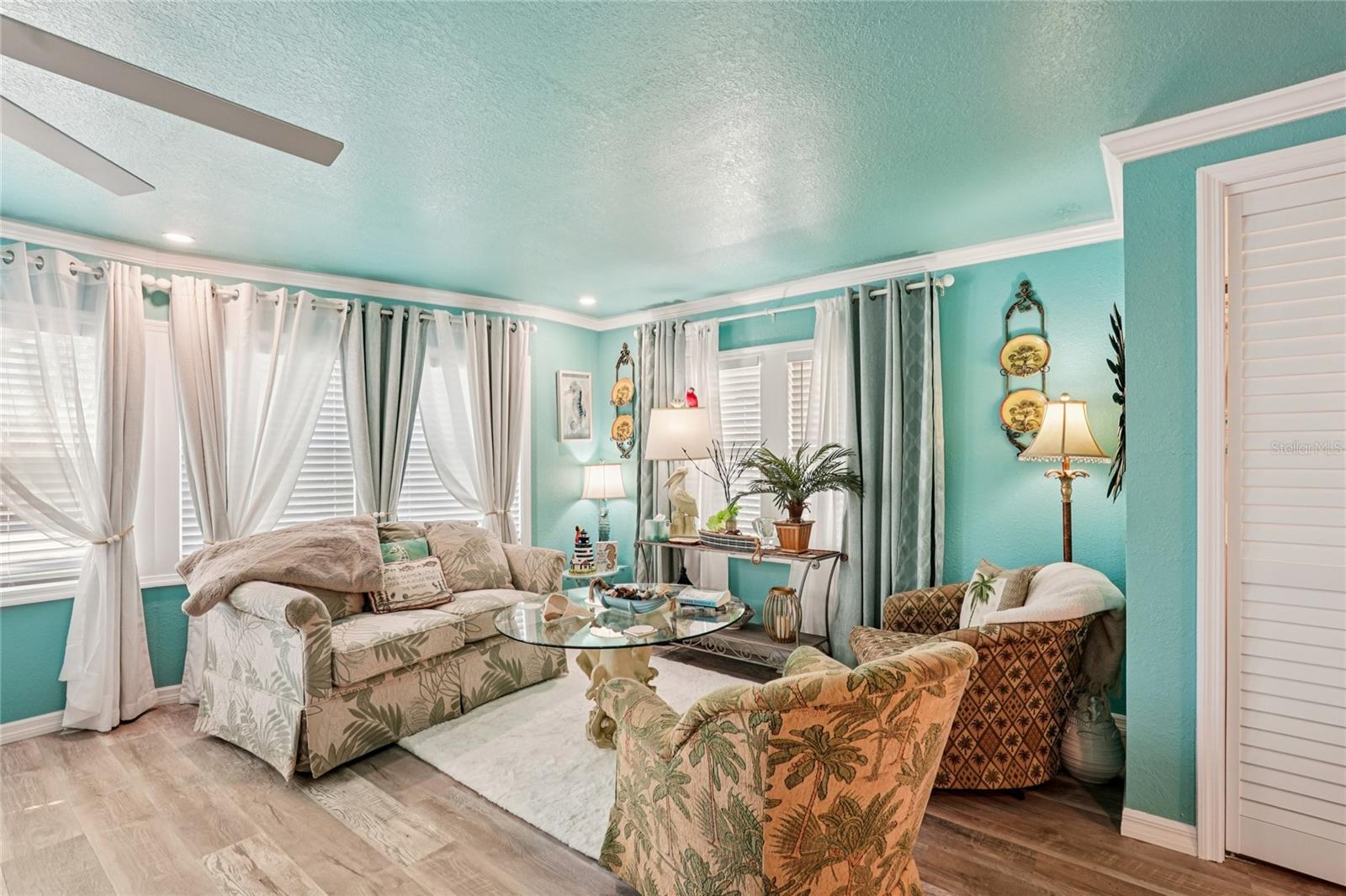 Image 12 of 38 For 113 Castle Drive