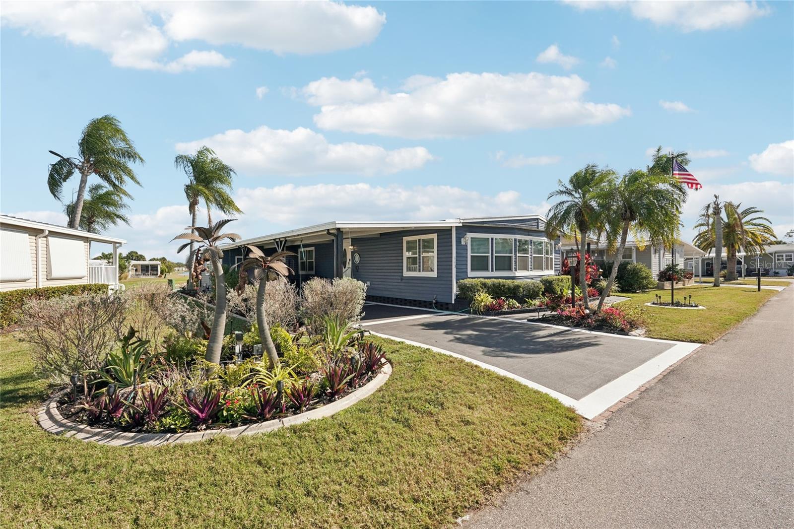 Image 2 of 38 For 113 Castle Drive