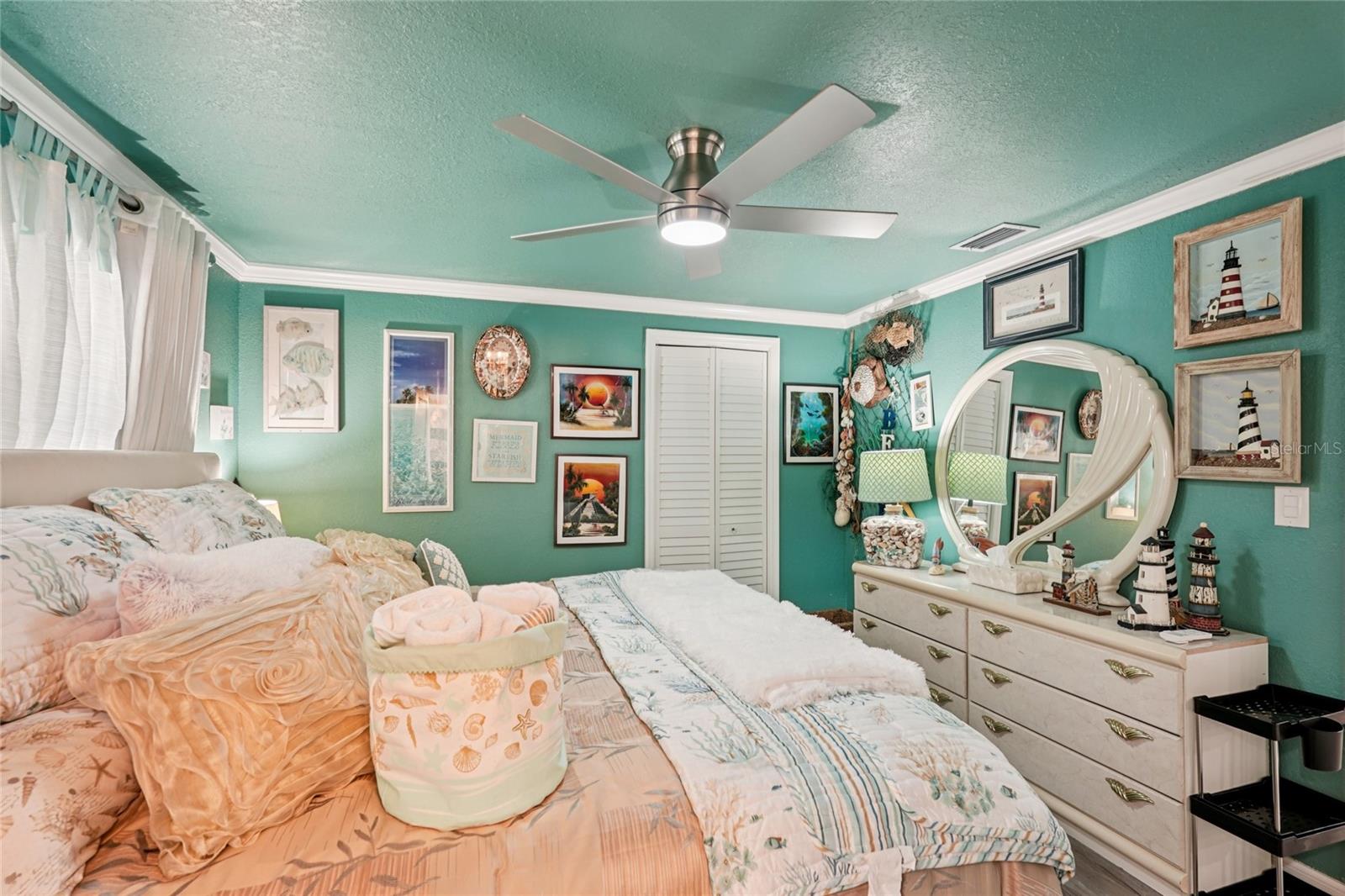 Image 21 of 38 For 113 Castle Drive