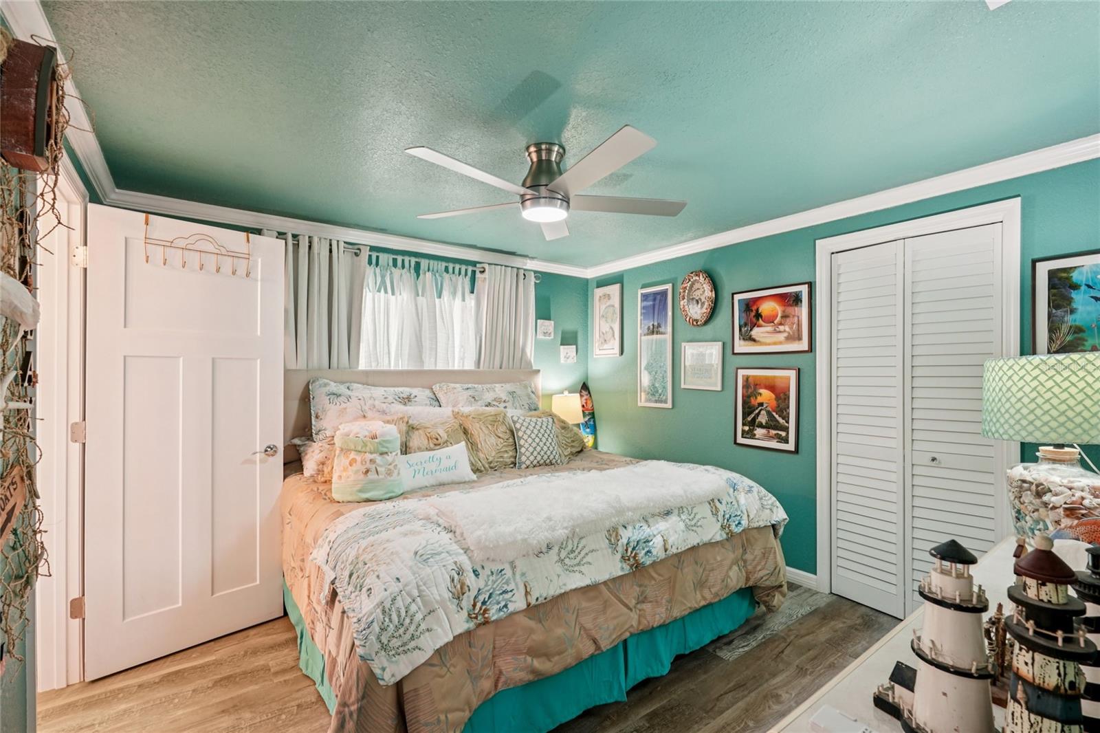 Image 22 of 38 For 113 Castle Drive