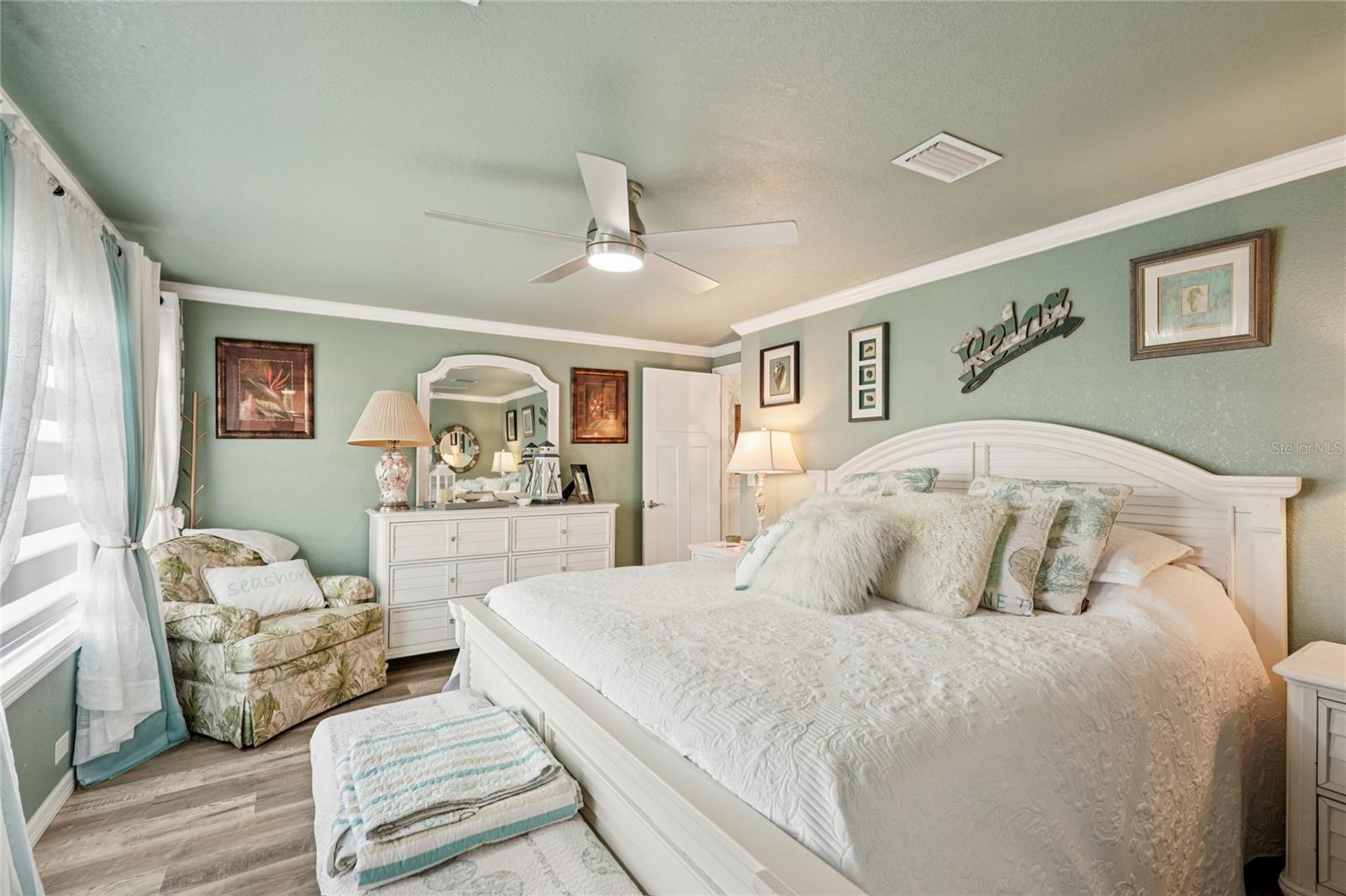 Image 25 of 38 For 113 Castle Drive