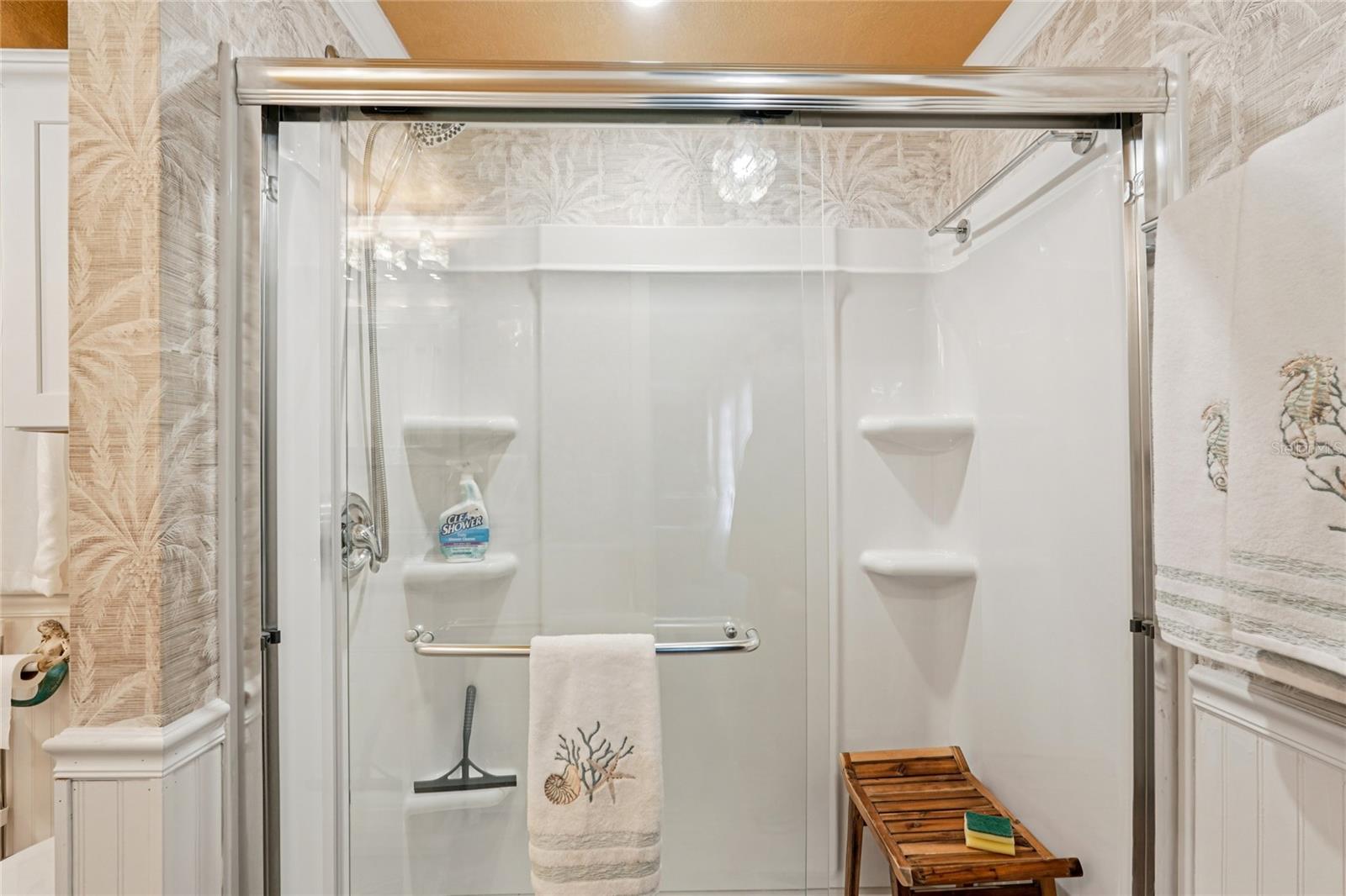 Image 30 of 38 For 113 Castle Drive