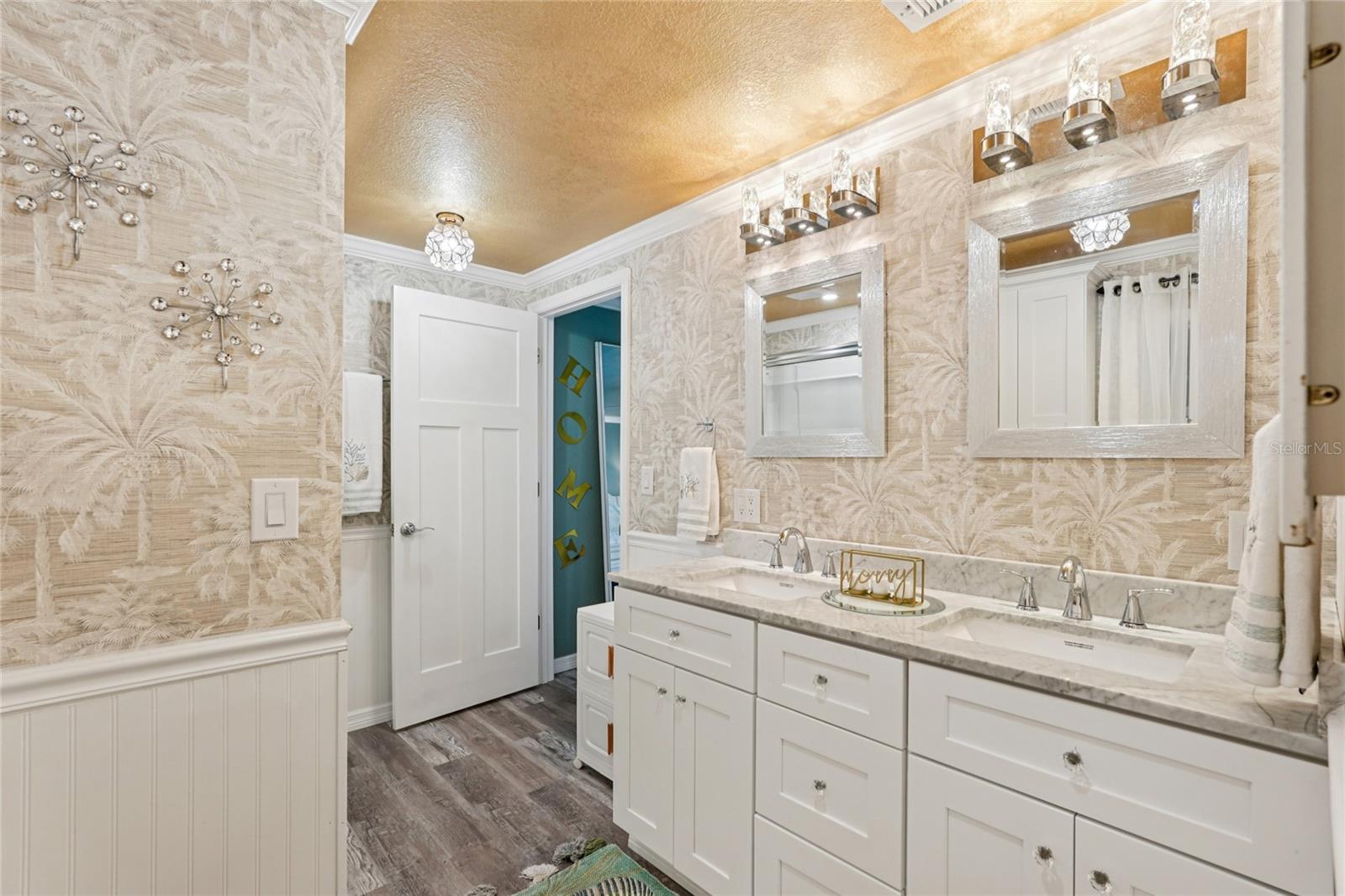 Image 31 of 38 For 113 Castle Drive