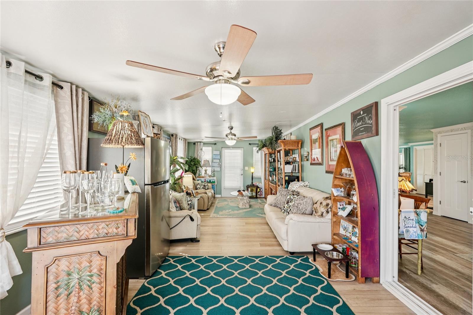 Image 9 of 38 For 113 Castle Drive