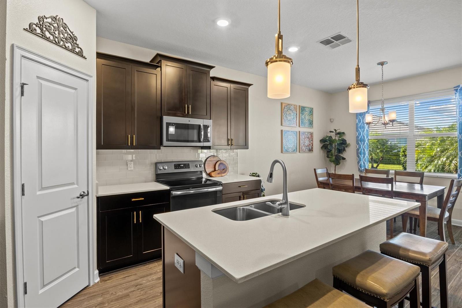 Image 10 of 52 For 3738 Plymouth Drive