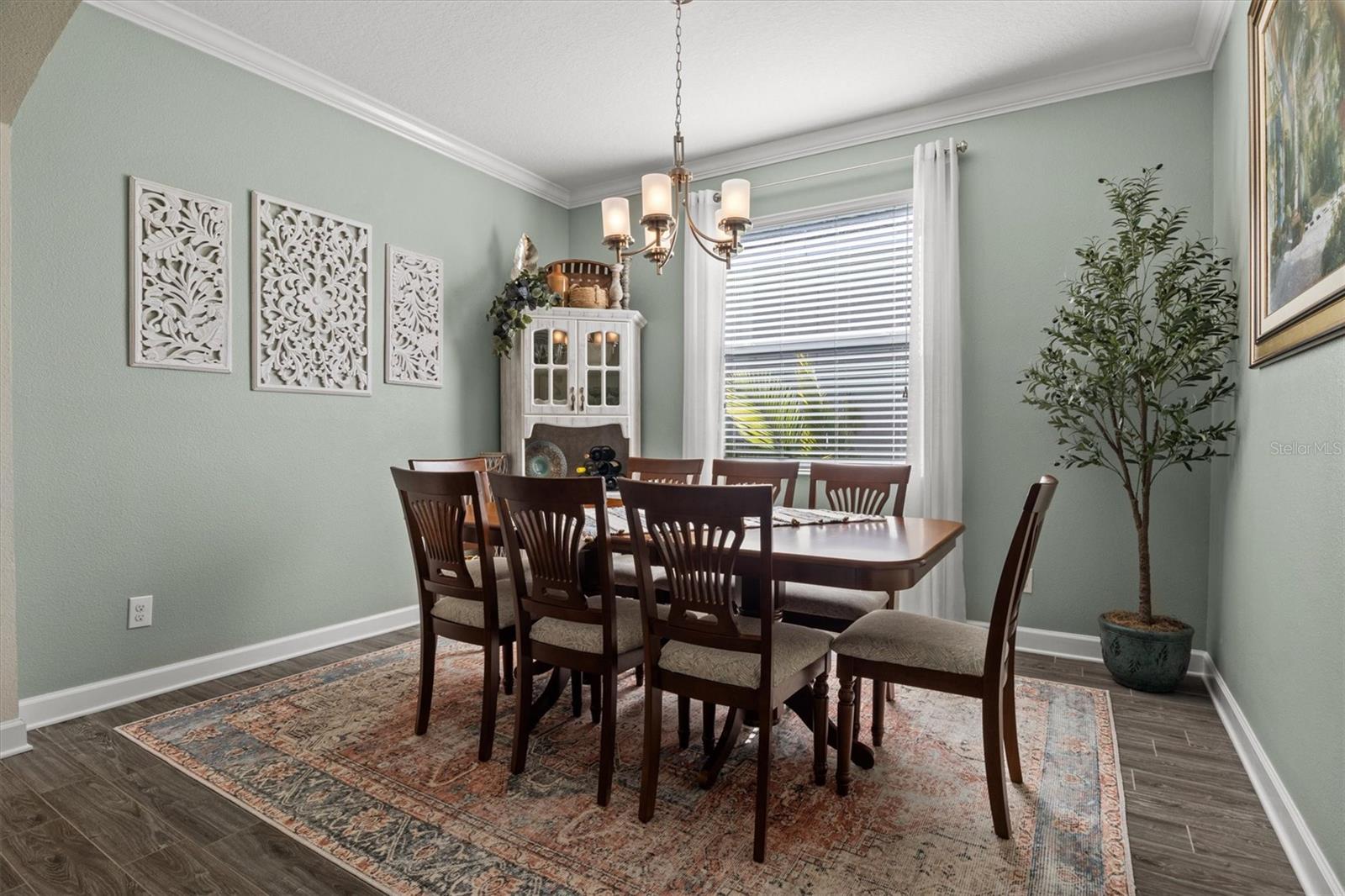 Image 12 of 52 For 3738 Plymouth Drive