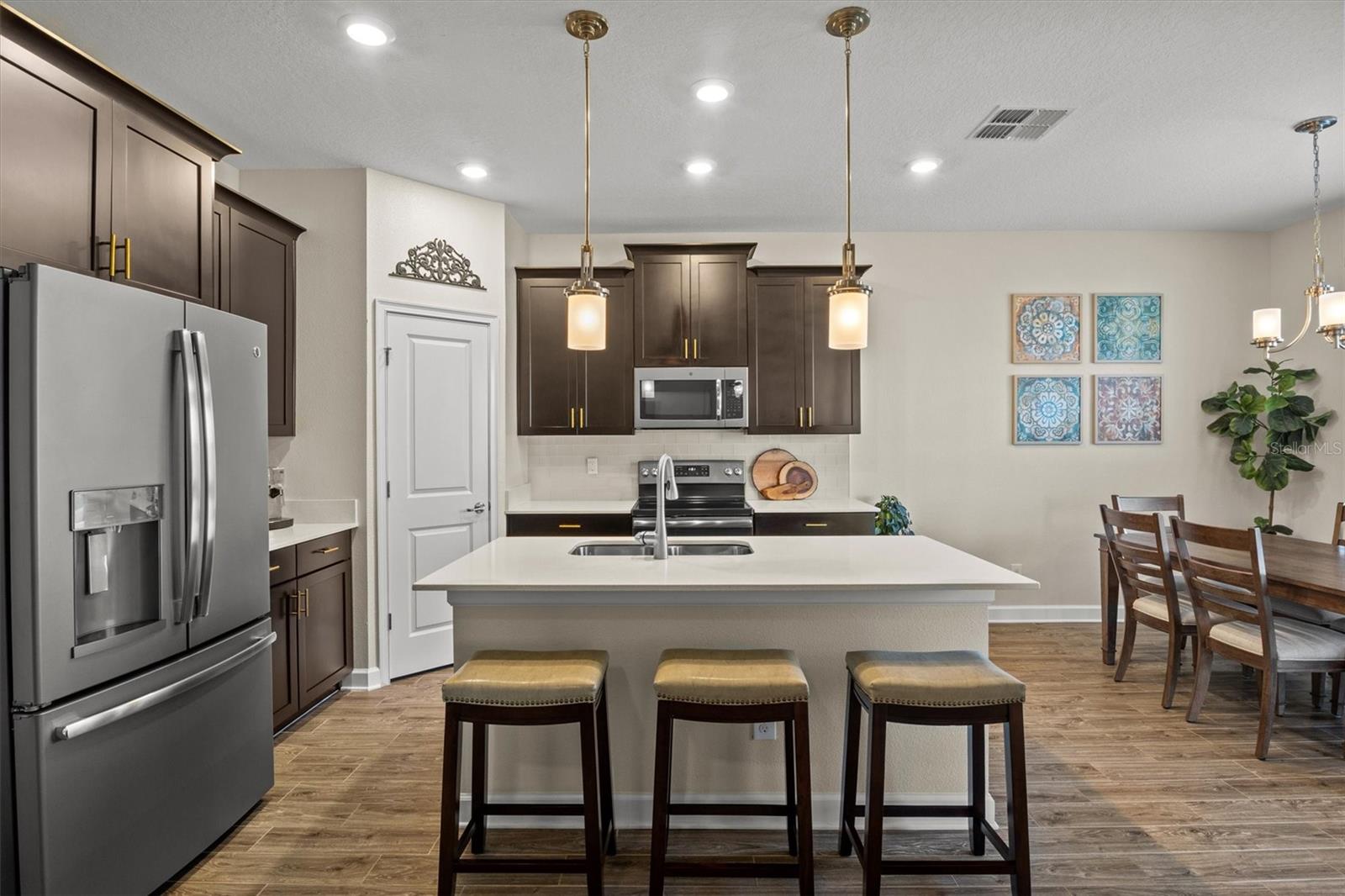 Image 6 of 52 For 3738 Plymouth Drive