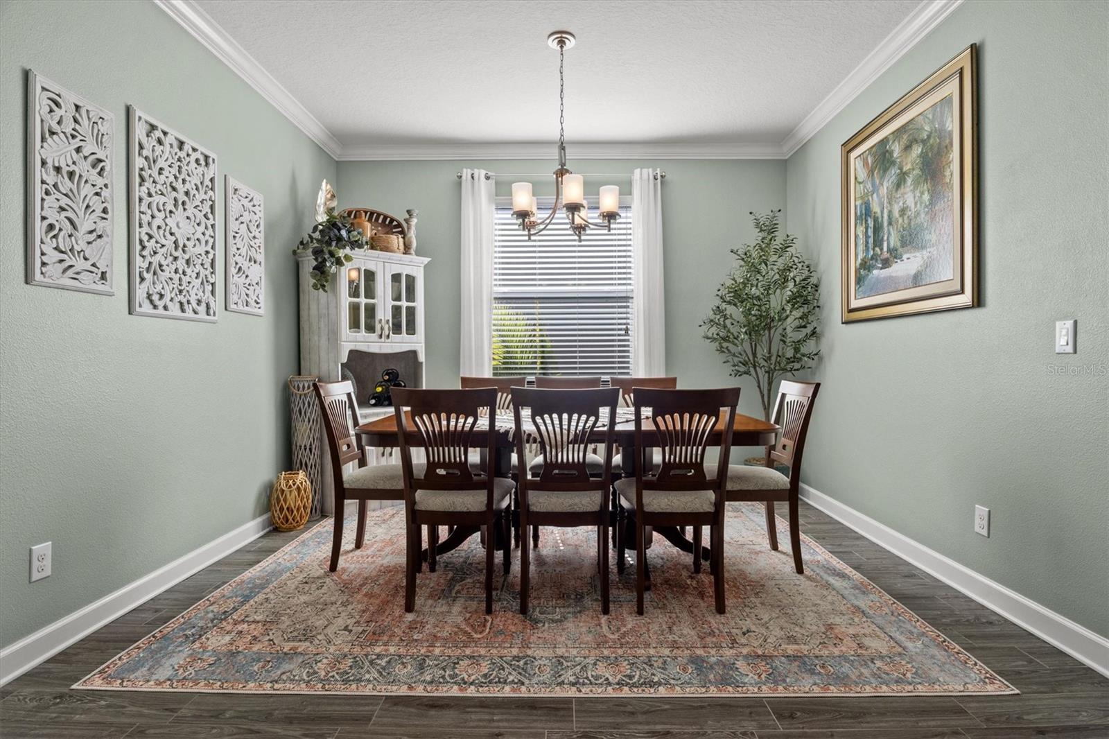 Image 7 of 52 For 3738 Plymouth Drive