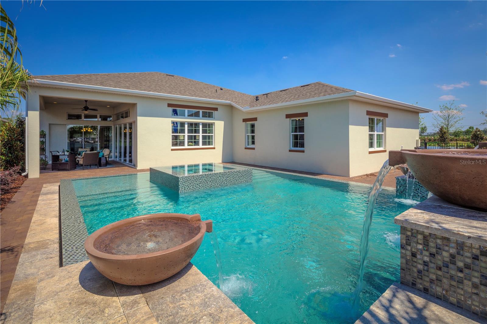 Listing photo id 19 for 2458 Dream Home Court