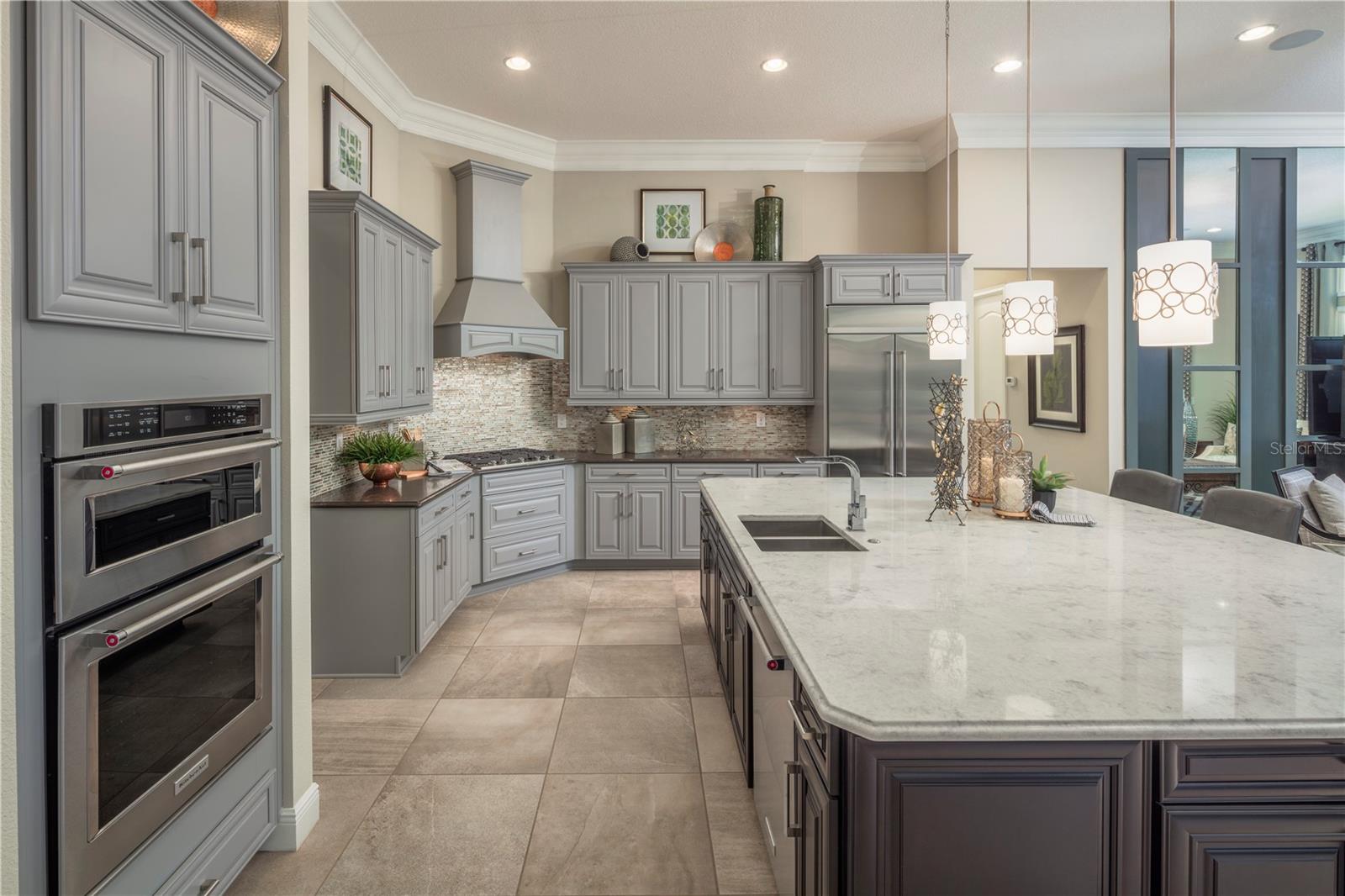 Listing photo id 35 for 2458 Dream Home Court