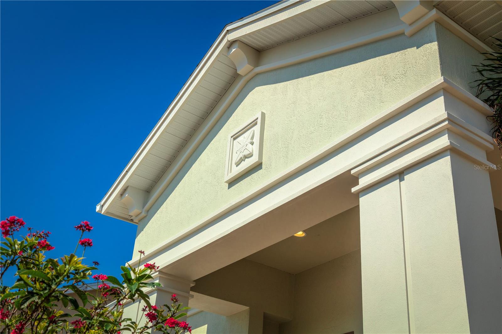 Listing photo id 2 for 2458 Dream Home Court