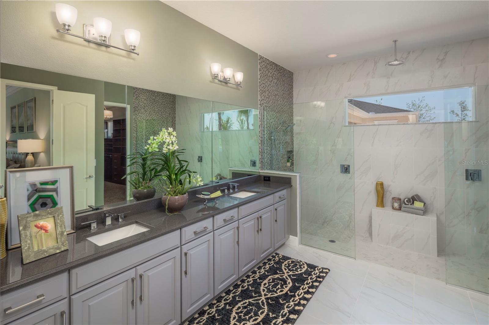 Listing photo id 7 for 2458 Dream Home Court