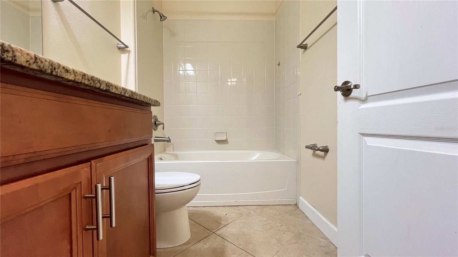 Image 16 of 49 For 15401 Porter Road