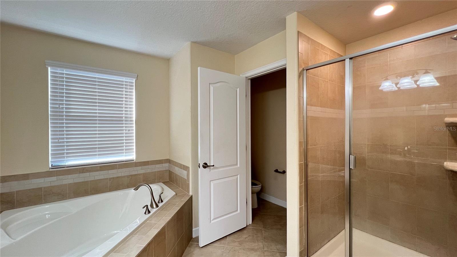 Image 34 of 49 For 15401 Porter Road