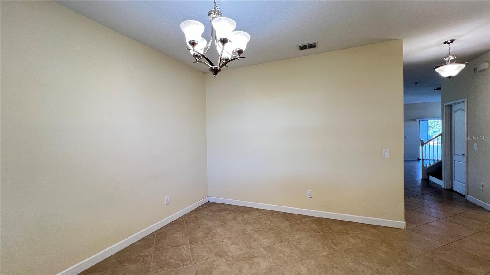 Image 9 of 49 For 15401 Porter Road