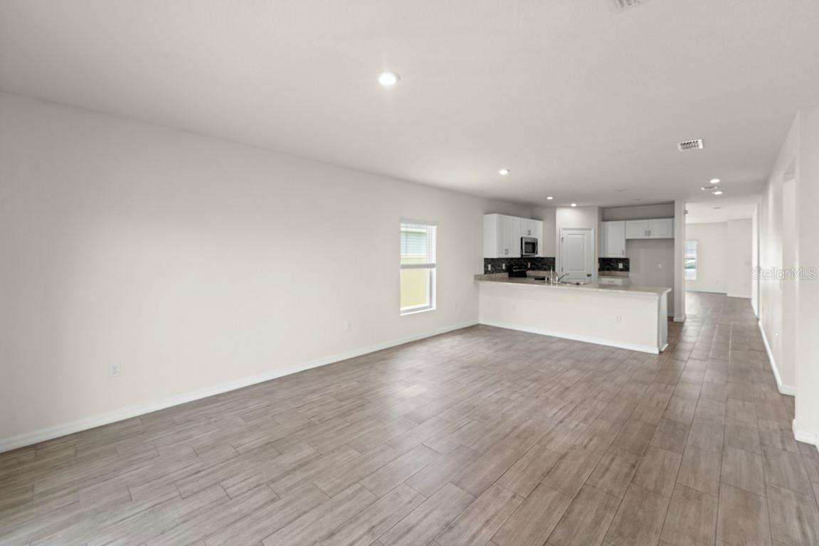 Image 6 of 18 For 588 Meadow Bend Drive