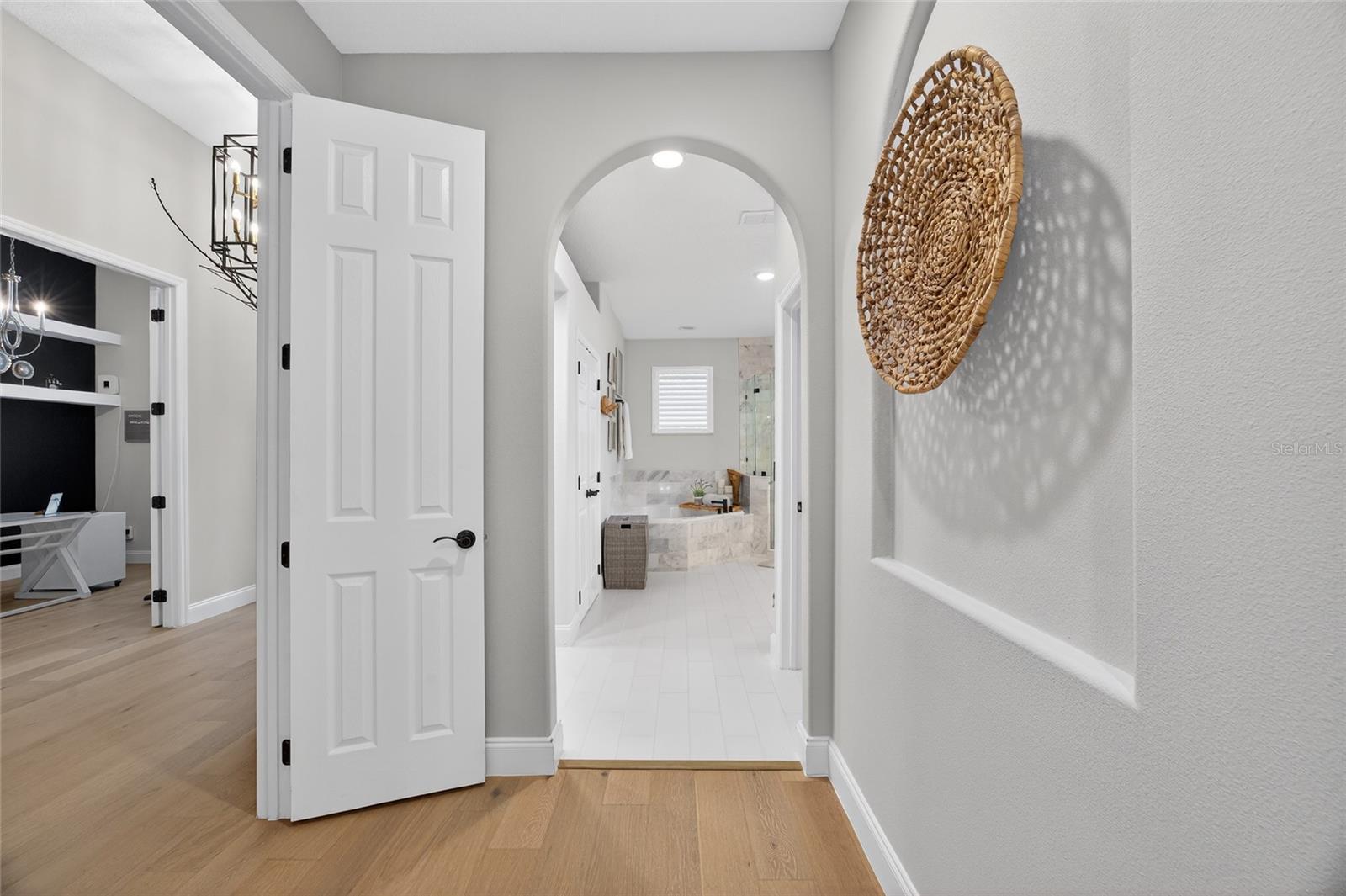 Image 22 of 91 For 11550 Delwick Drive