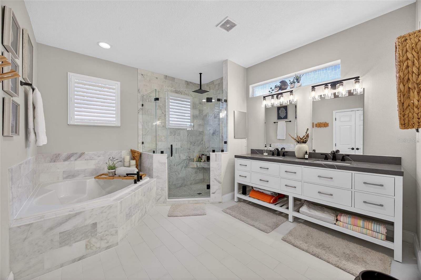 Image 24 of 91 For 11550 Delwick Drive