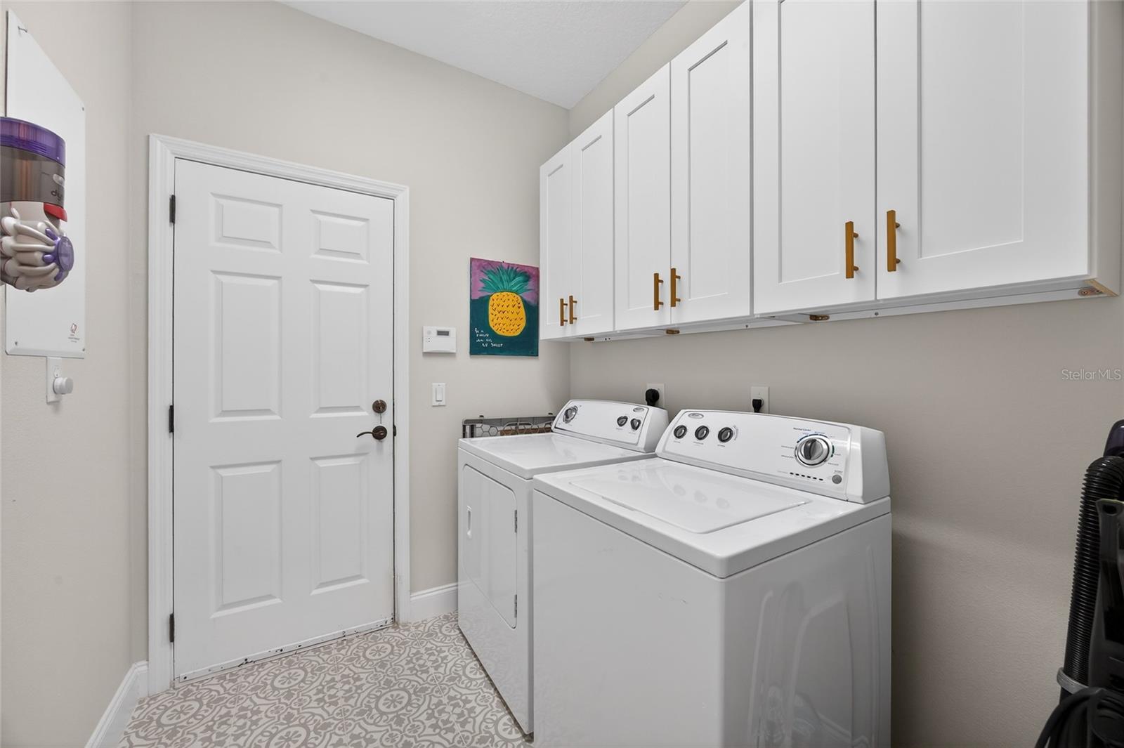 Image 33 of 91 For 11550 Delwick Drive