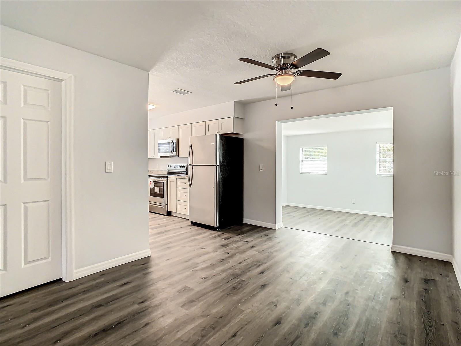 Image 16 of 53 For 2918 46th Avenue S