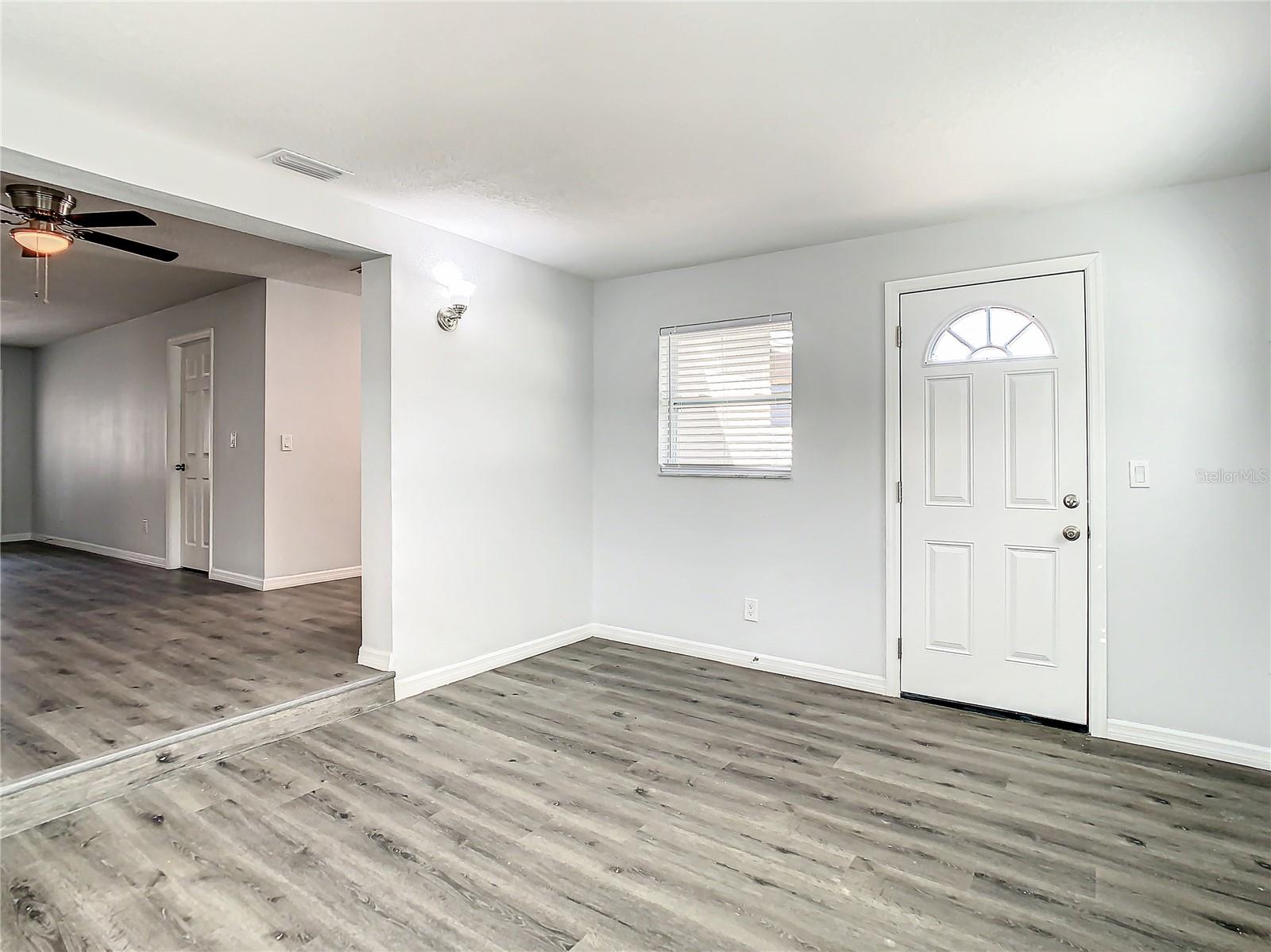 Image 20 of 53 For 2918 46th Avenue S