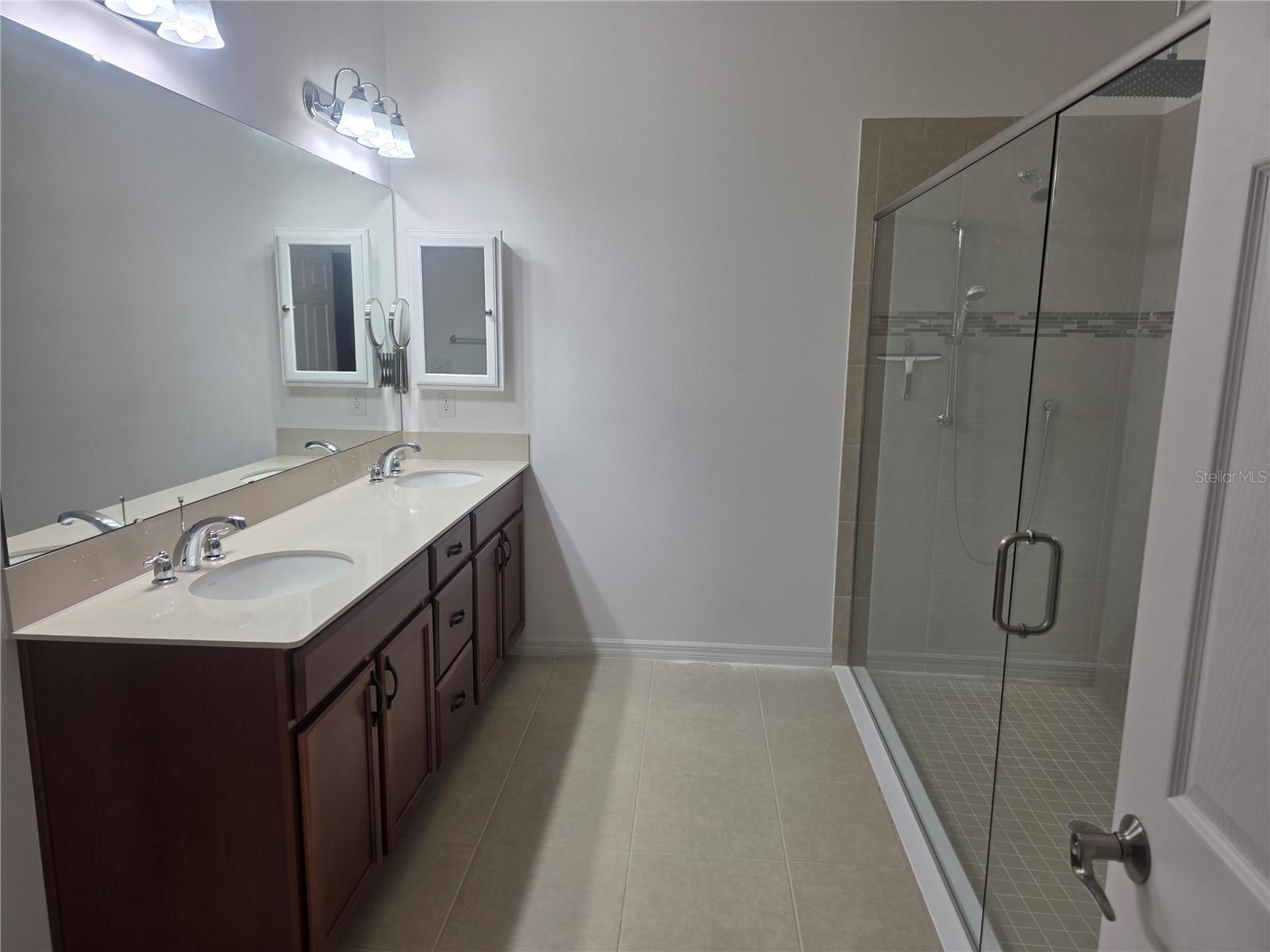 Image 17 of 47 For 356 Bella Cortina Drive