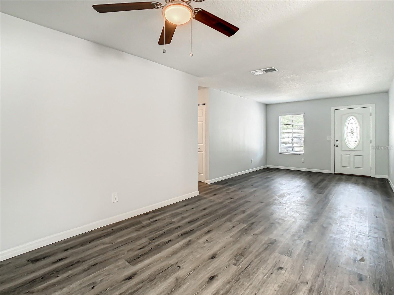 Image 11 of 53 For 2918 46th Avenue S