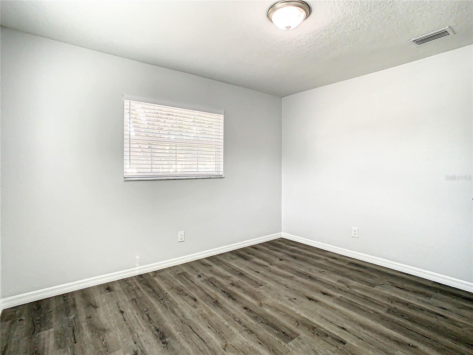 Image 31 of 53 For 2918 46th Avenue S