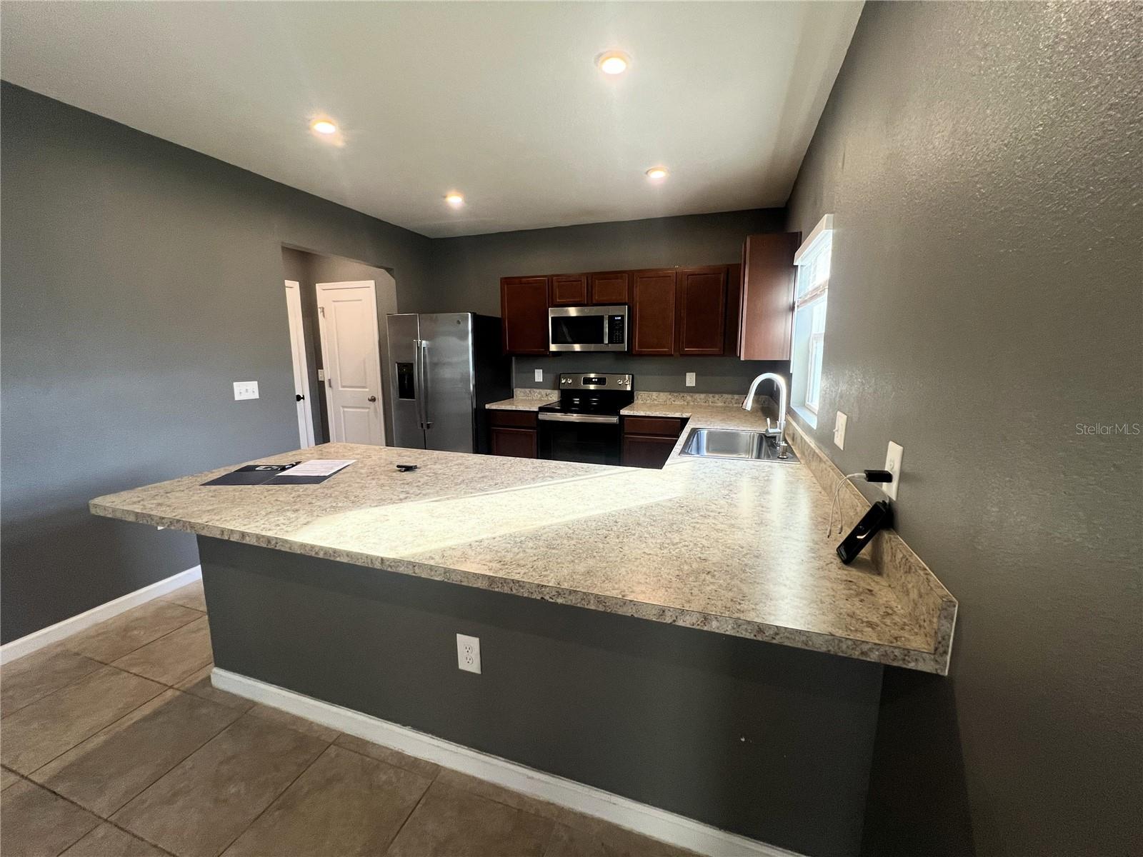 Image 10 of 34 For 1684 Ambar Court