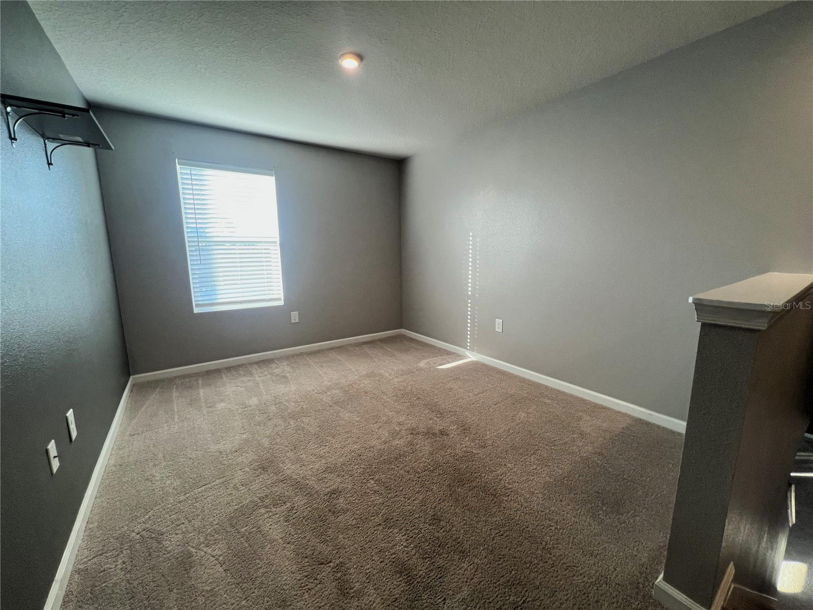 Image 16 of 34 For 1684 Ambar Court