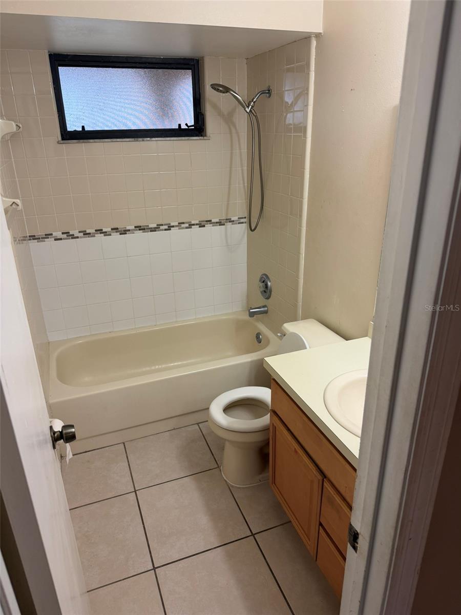 Image 12 of 17 For 318 Plumwood Circle