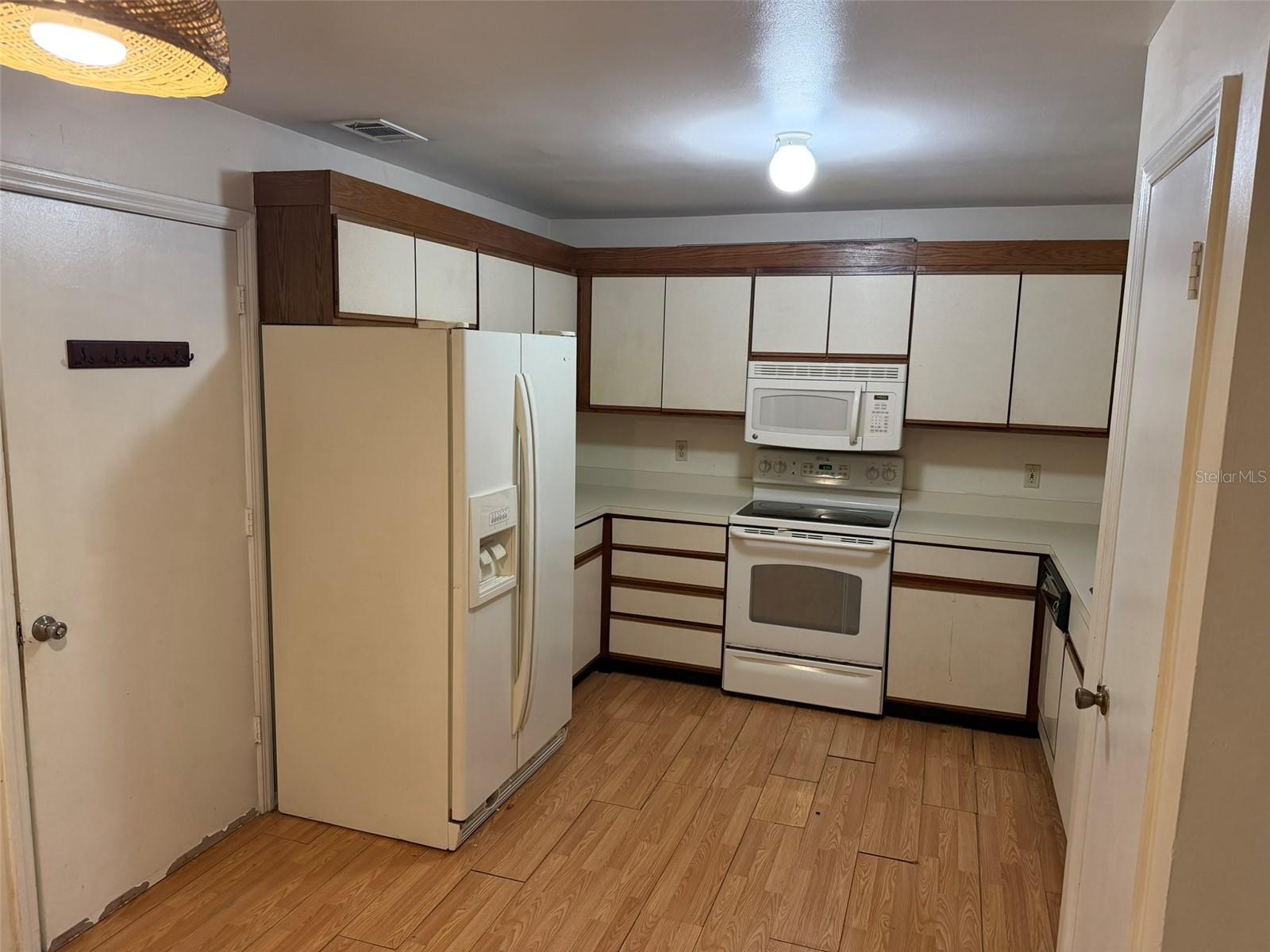 Image 5 of 17 For 318 Plumwood Circle